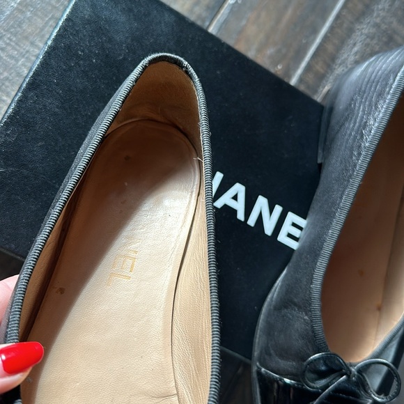 Chanel Leather & Patent Toe Vintage Ballerina Flats - Picture 10 of 16